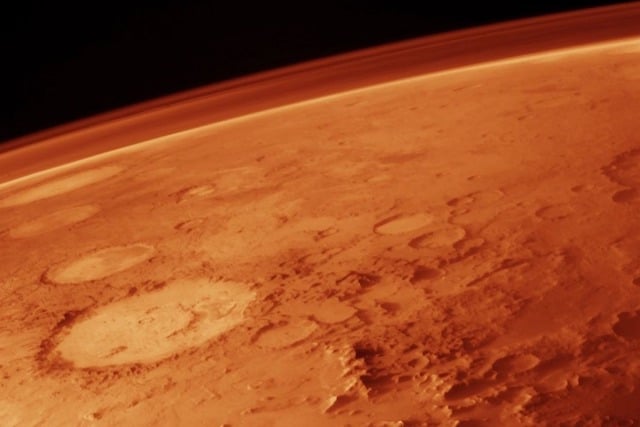 Лудият стремеж на Илон Мъск към Марс - 10 плана за оцеляване при апокалипсис на свръхбогатите