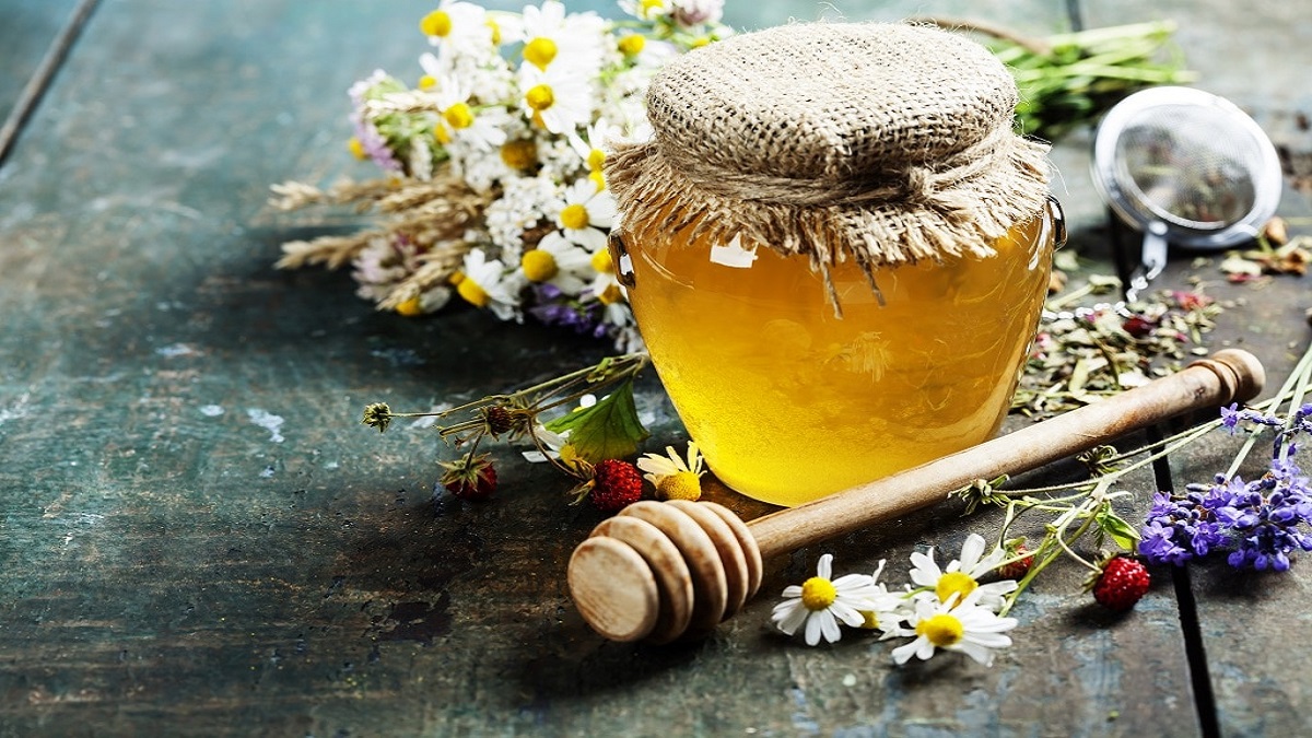 Как да си направим билков мед сами и как се ползва?